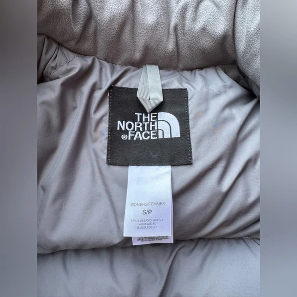 Lilac/Lavender North Face 700 Puffer Jacket (Size Small) - Picture 9 of 10